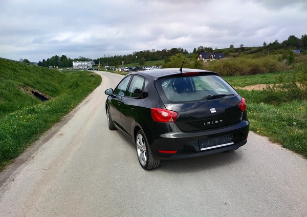 Seat Ibiza cena 23900 przebieg: 135000, rok produkcji 2013 z Brzozów małe 67